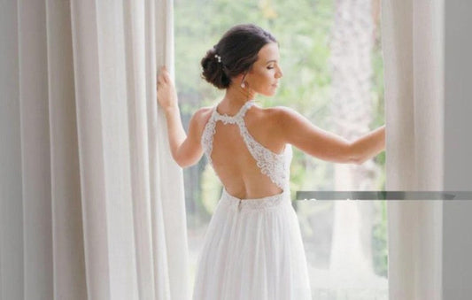 Comment-Choisir-une-Robe-Décolletée-dans-le-Dos PARIS FEMME