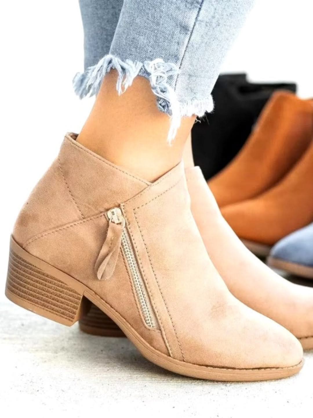 Bottes Ankle Zippées en Suède - Style Chic et Confort Inégalé-Chaussures pour Femmes-PARIS FEMME