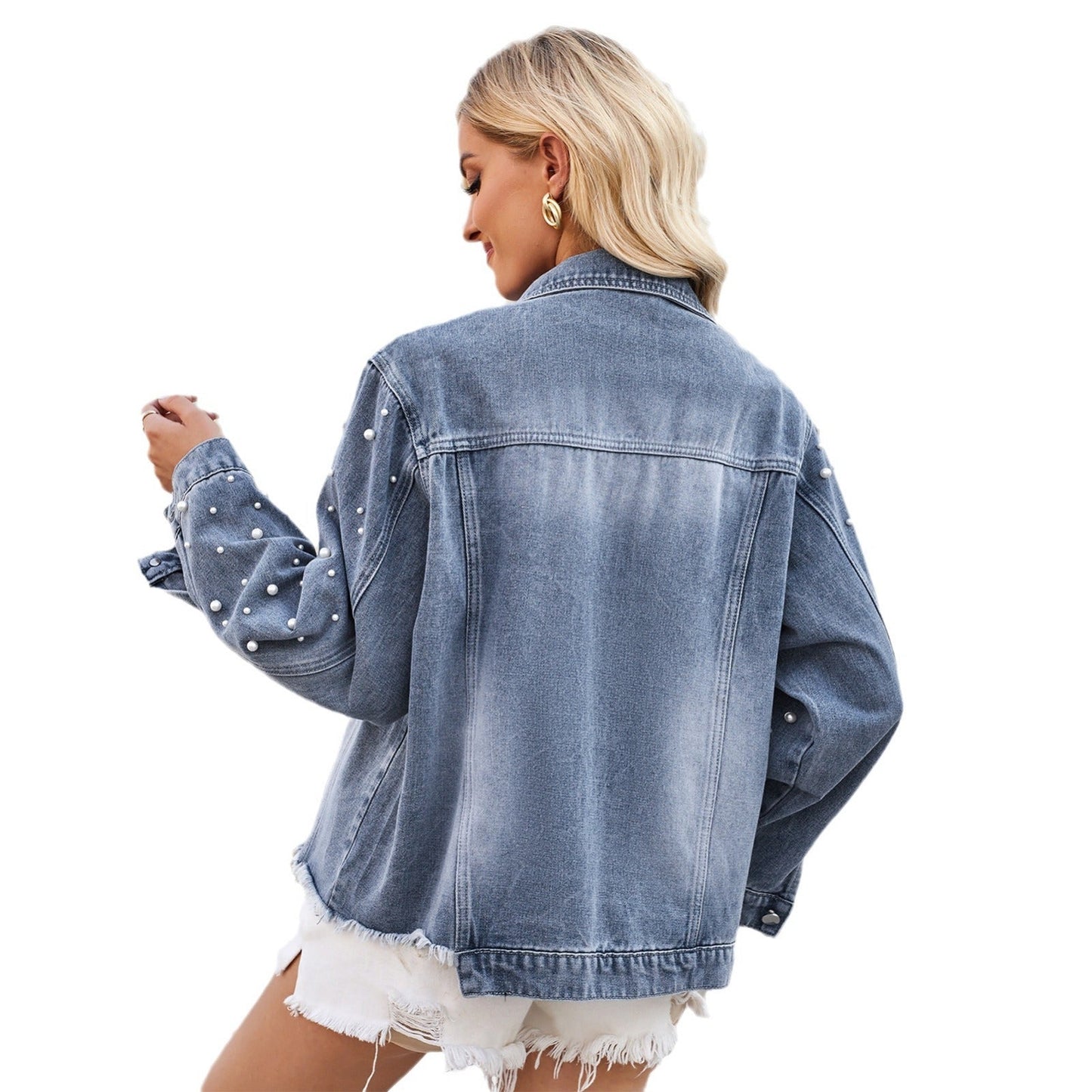 Veste en jean pour femmes avec des détails en perles élégants et une coupe décontractée Chic und Stil-Jeans Outfit-PARIS FEMME