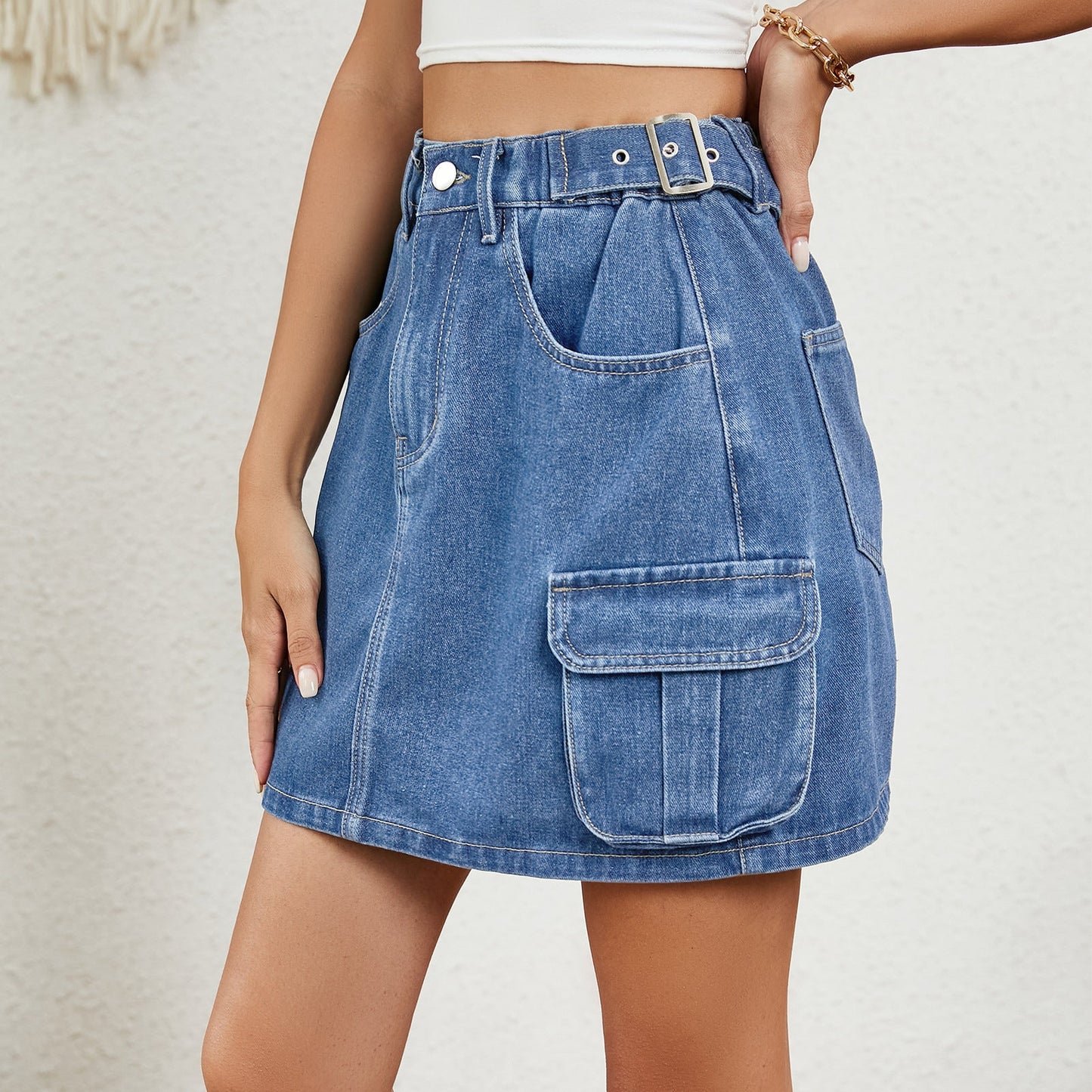 Roc denim pour femmes avec poches cargo pratiques et taille haute Chic und Stil-Short en jean-PARIS FEMME