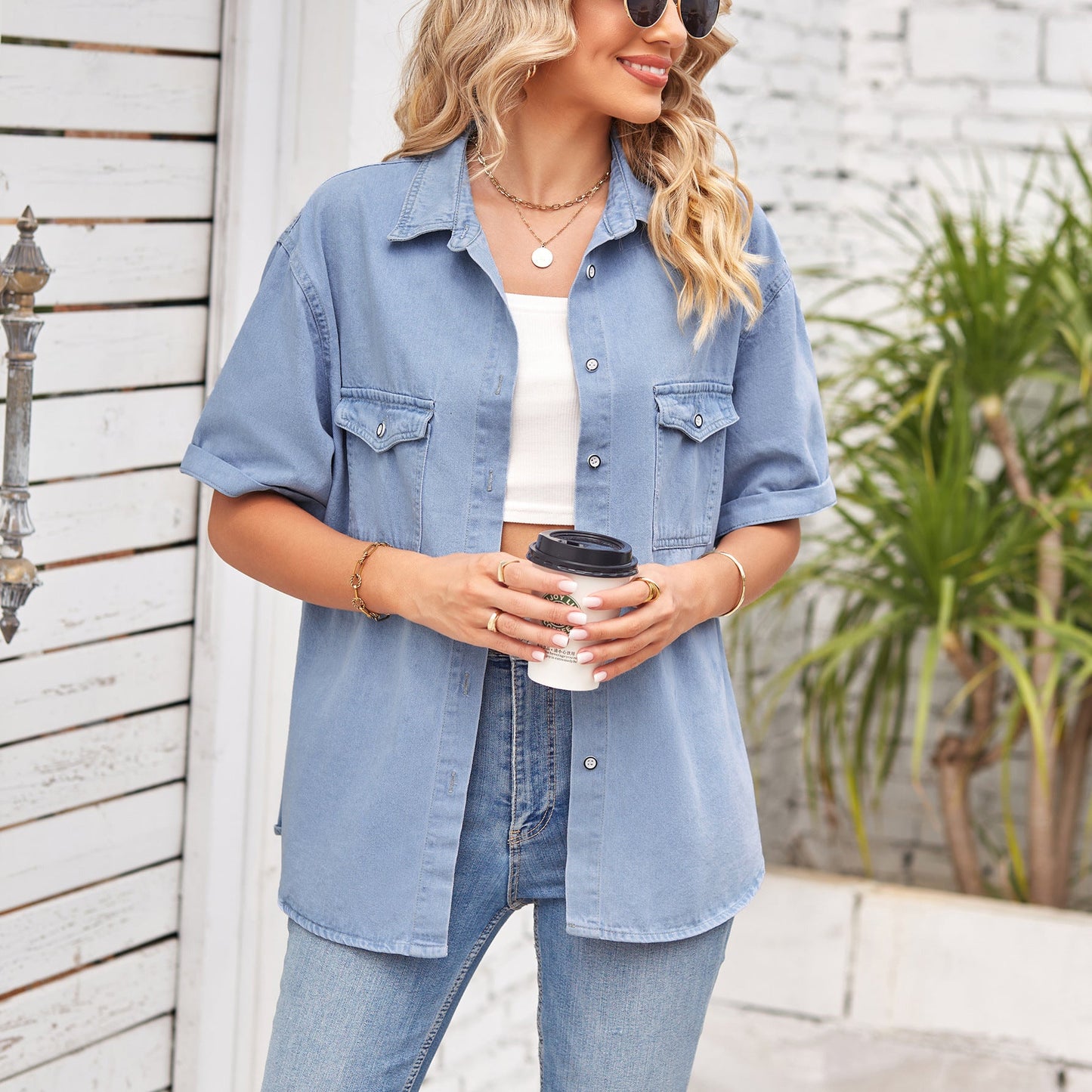 Veste en denim décontractée pour femmes avec poches pratiques Chic und Stil-Jeans Outfit-PARIS FEMME