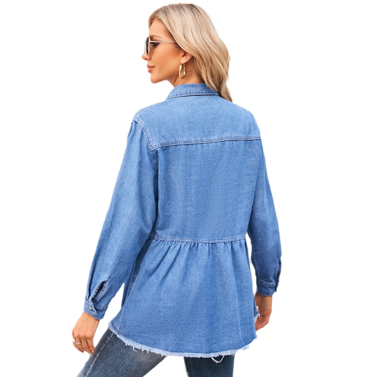 Chemise en jean pour femmes au style décontracté de Chic und Stil-Jeans Outfit-PARIS FEMME
