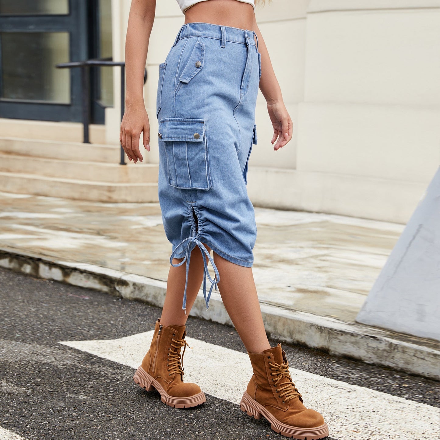 Jupe cargo pour femmes avec poches latérales et ourlet ajustable Chic und Stil-Short en jean-PARIS FEMME