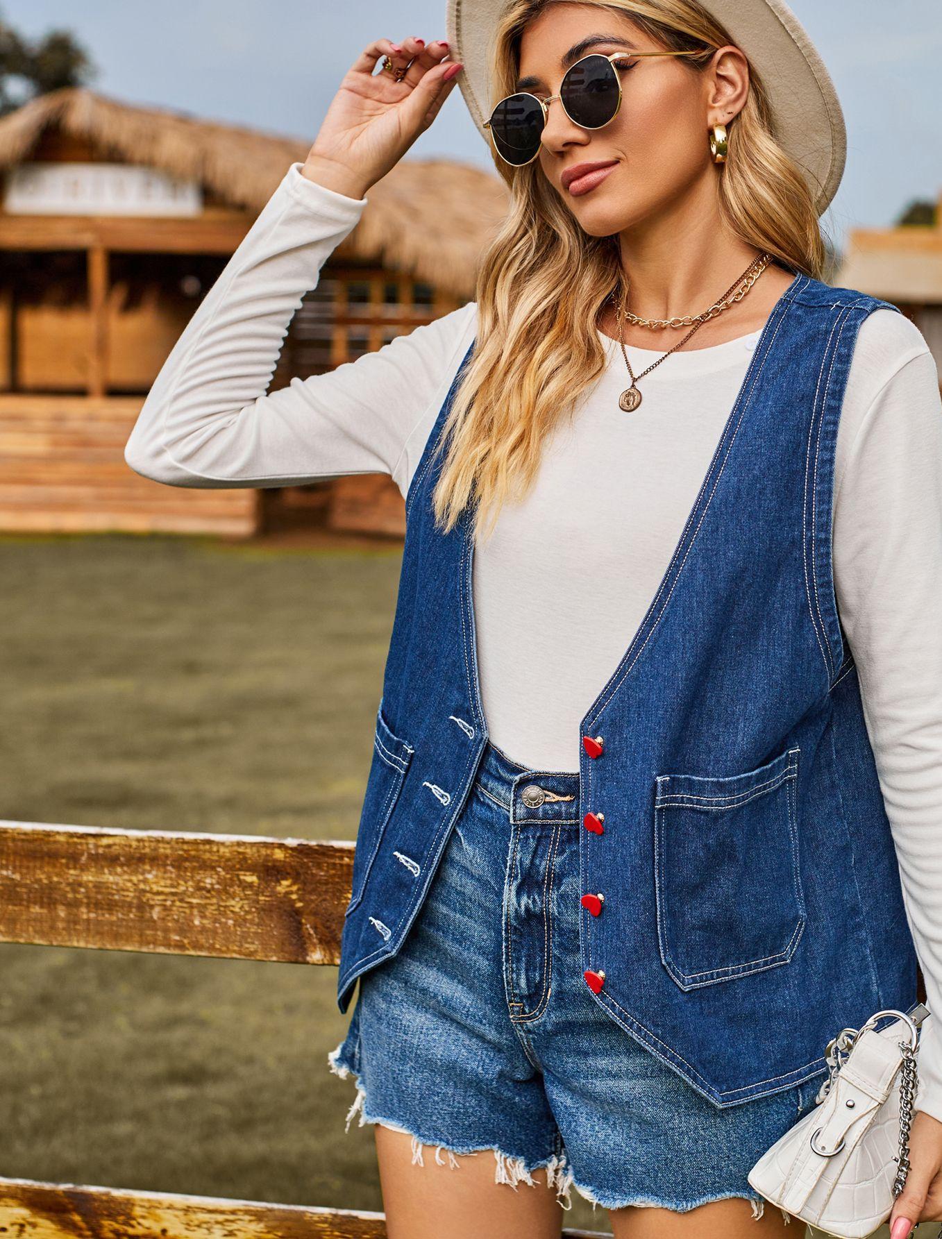 Gilet en denim décontracté pour femmes avec poches pratiques et détails de boutons contrastés Chic und Stil-Jeans Outfit-PARIS FEMME