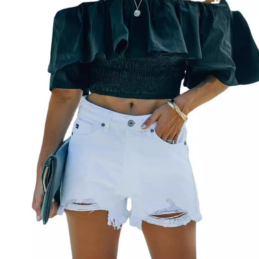 Shorts en denim pour femmes dans un style destroy décontracté avec ourlet effiloché Chic und Stil-Short en jean-PARIS FEMME