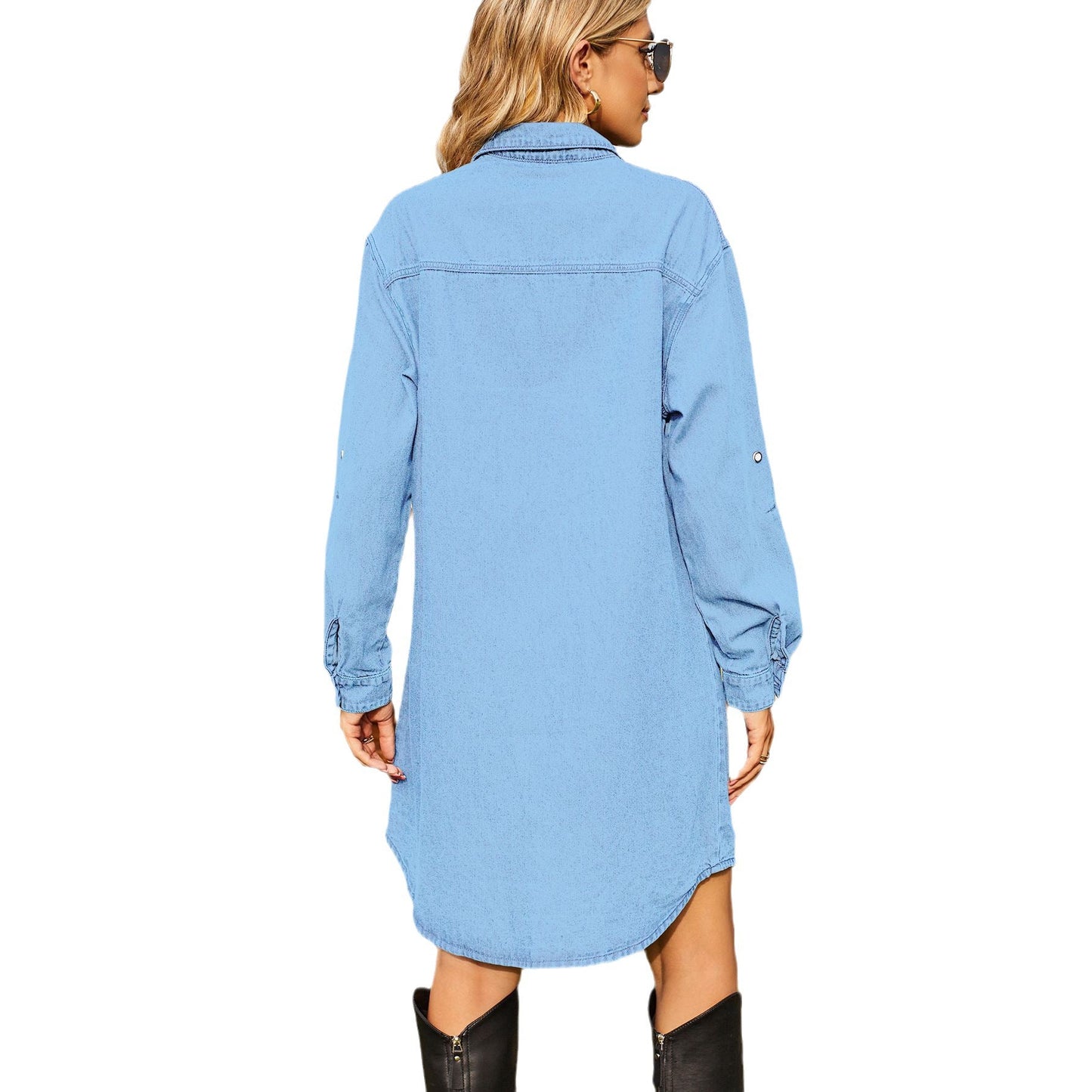 Robe en jean pour dames avec une coupe cintrée et des poches pratiques Chic und Stil-Jeans Outfit-PARIS FEMME