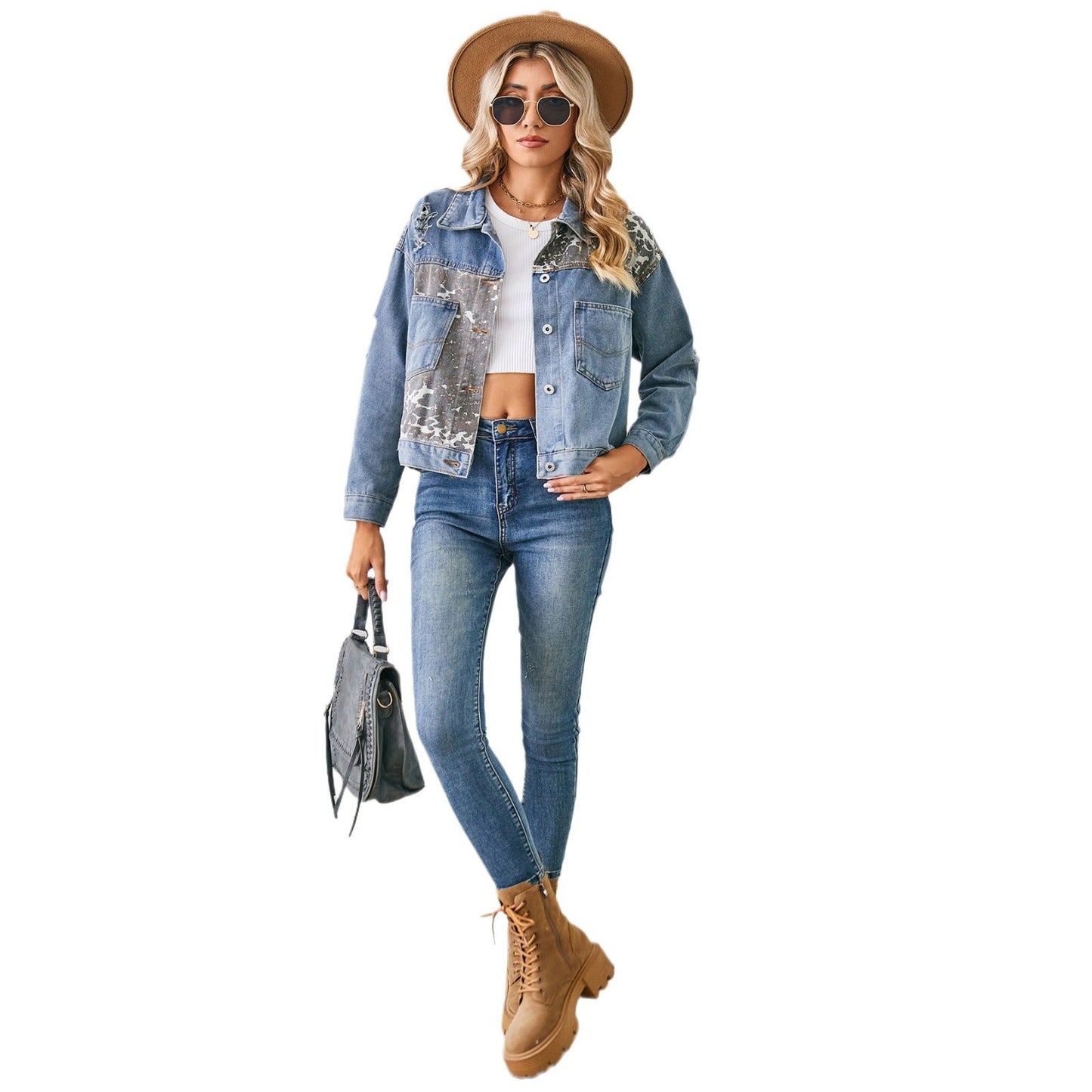 Veste en jean pour femmes avec un mélange moderne d'accents classiques et tendance Chic und Stil-Jeans Outfit-PARIS FEMME
