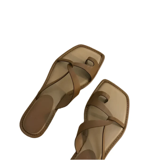 Joséphine - Sandales minimalistes à brides croisées et bout carré-Sandales-PARIS FEMME