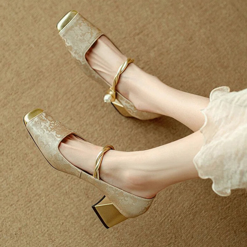 Talons Carrés Floraux Embossés Casvian - Chic Élégant-Chaussures-PARIS FEMME
