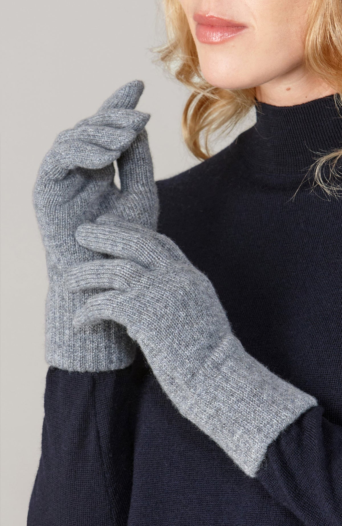 Gants femme cachemire 100% côtelés fabriqués en Grande-Bretagne