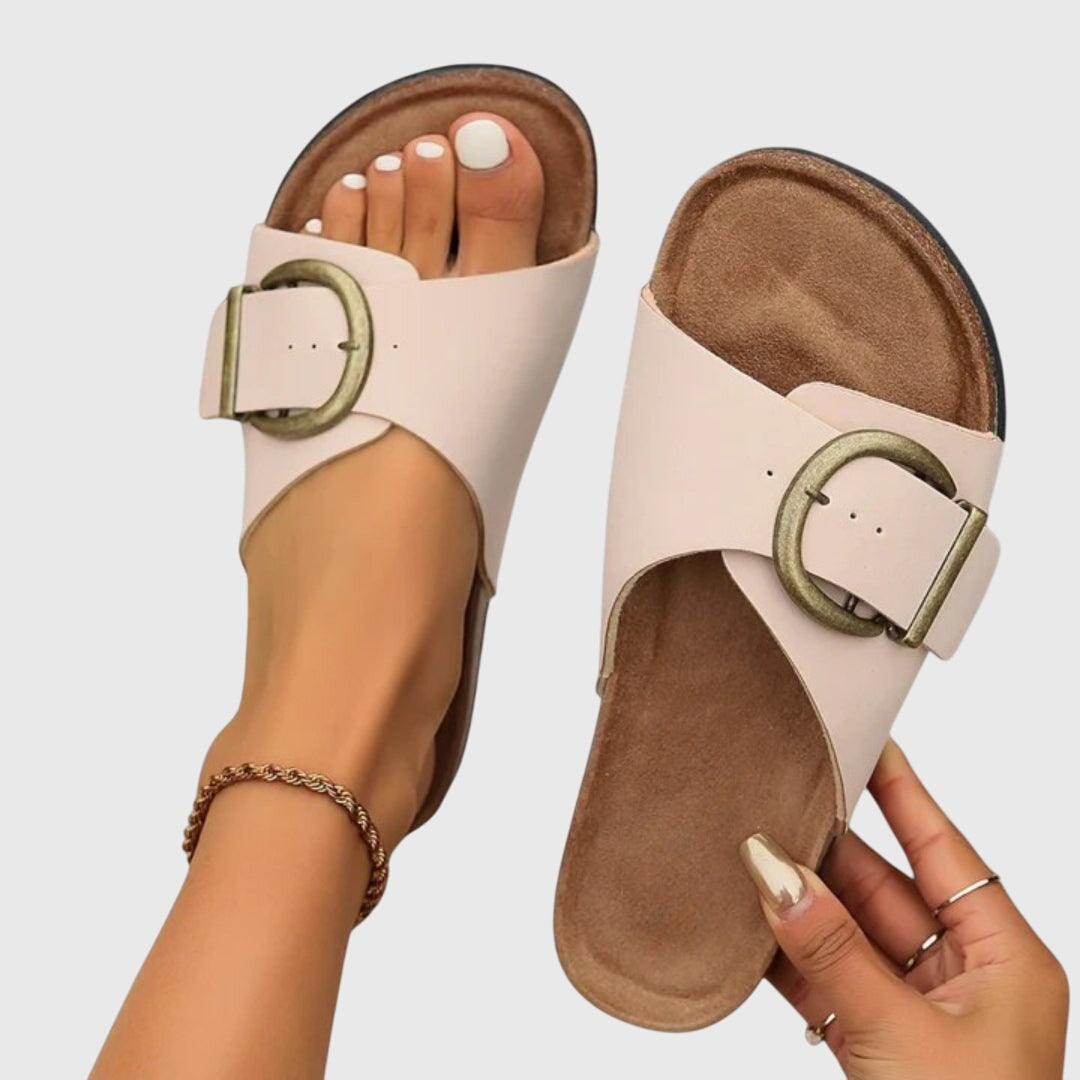 Sandales femme larges avec boucle | Confort quotidien