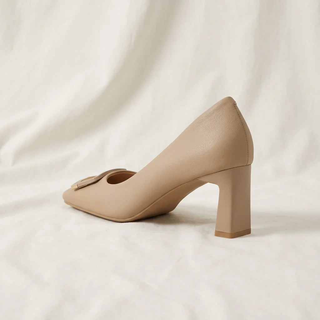 Escarpins slingback talon bloc femme bout carré avec boucle décorative