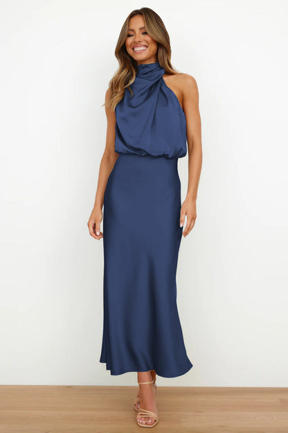 Robe de soirée satin encolure halter fluide – Amélie