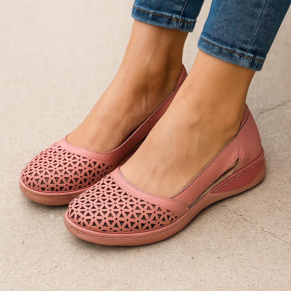 מוקסינים לנשים עם חורים נוחים