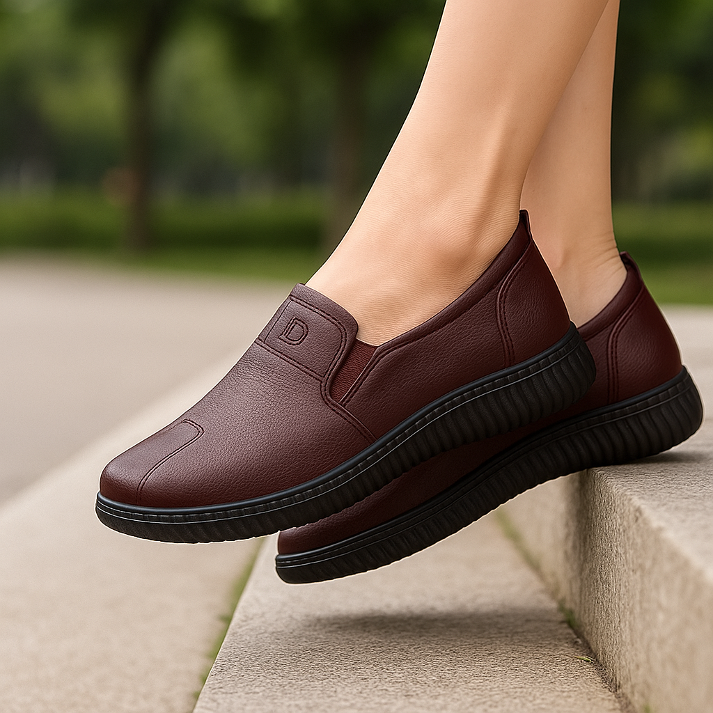 Široké mokasíny s protiskluzovou podrážkou - Dámská volnočasová obuv