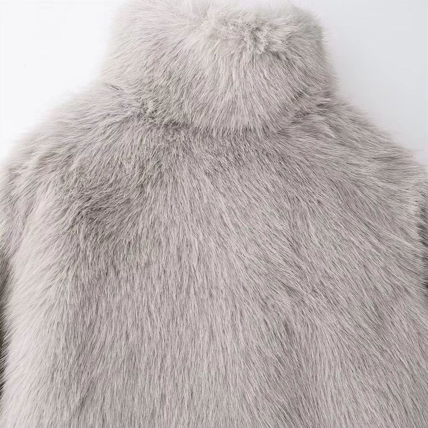 Veste en Fourrure Douce Daena – Confortable - Élégante - Chaude