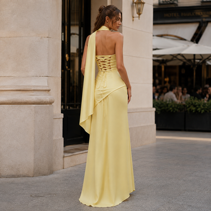 Robe de soirée maxi sans bretelles taille asymétrique fente haute