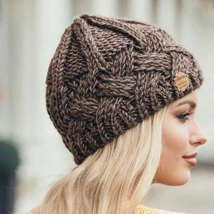 Bonnet tricoté femme laine doux et chaud pour l'hiver
