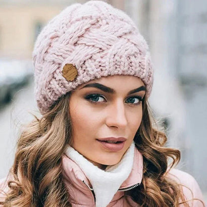 Bonnet tricoté femme laine doux et chaud pour l'hiver