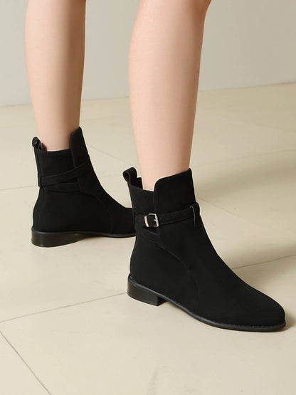 Bottines femme noires à boucle talon bas bout rond en suède synthétique