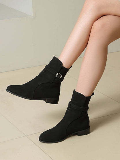Bottines femme noires à boucle talon bas bout rond en suède synthétique