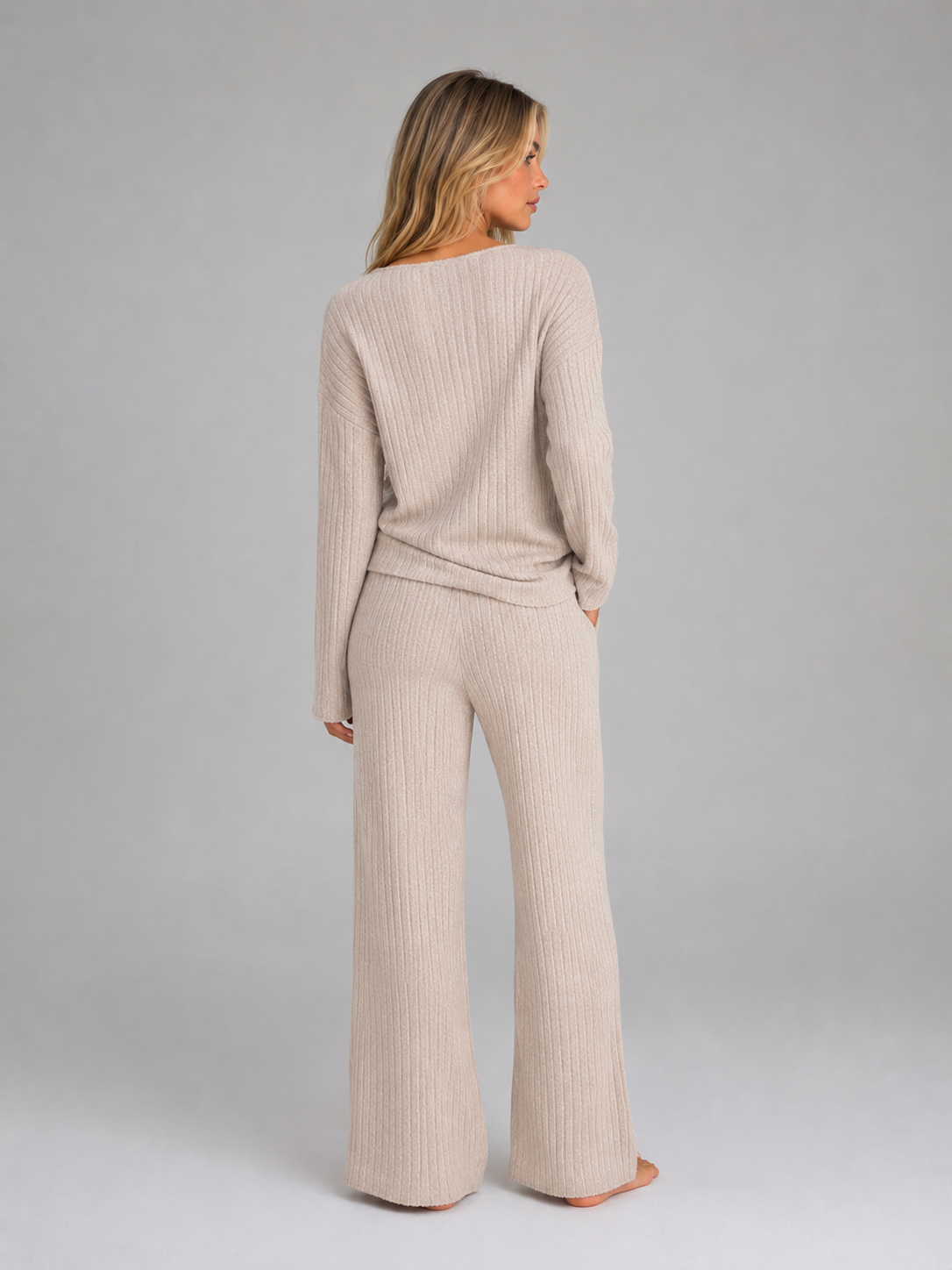 Ensemble loungewear femme tricoté col V pantalon large coupe relaxed