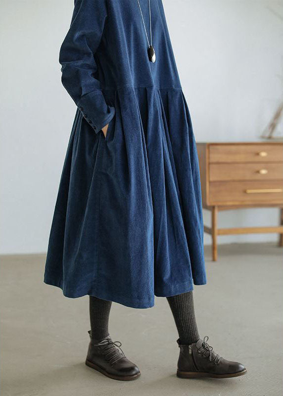 Robe en velours midi femme coupe classique silhouette élégante