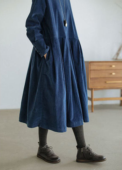 Robe en velours midi femme coupe classique silhouette élégante