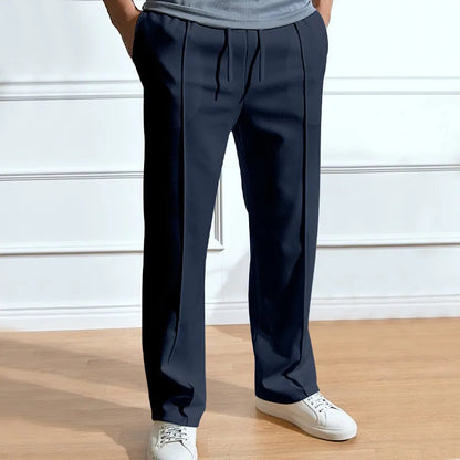 Pantalon homme coupe slim moderne, silhouette épurée et look soigné