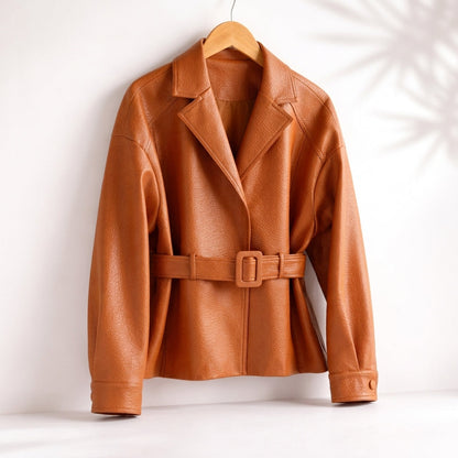 Veste femme simili cuir cintrée avec col en mouton
