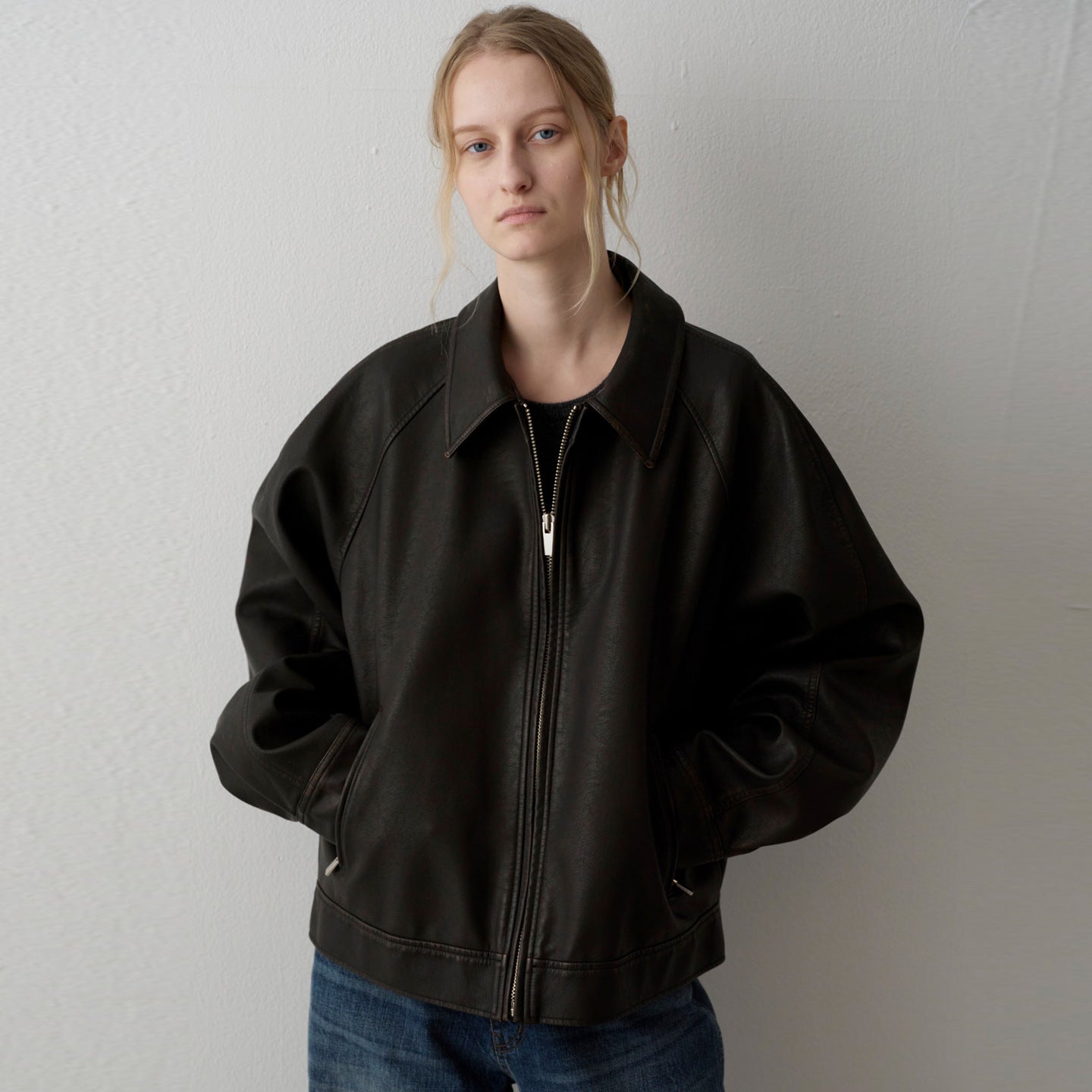 Veste en cuir souple femme | Design minimaliste, col montant | Agneau noir
