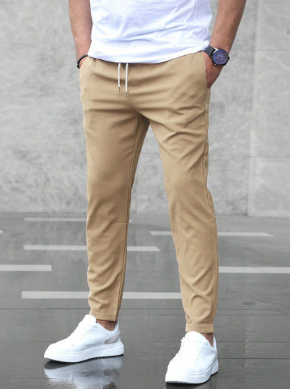 Pantalon homme stretch coupe effilée infroissable disponible en plusieurs coloris