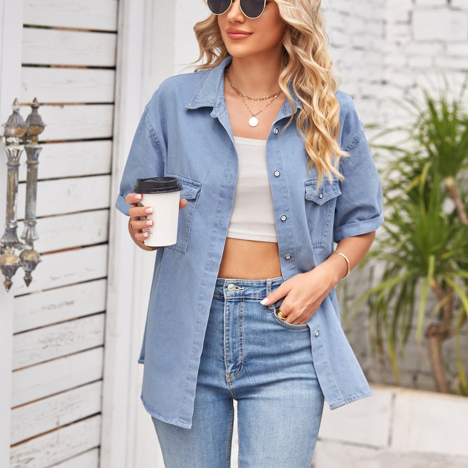 Veste en denim décontractée pour femmes avec poches pratiques Chic und Stil-Jeans Outfit-PARIS FEMME