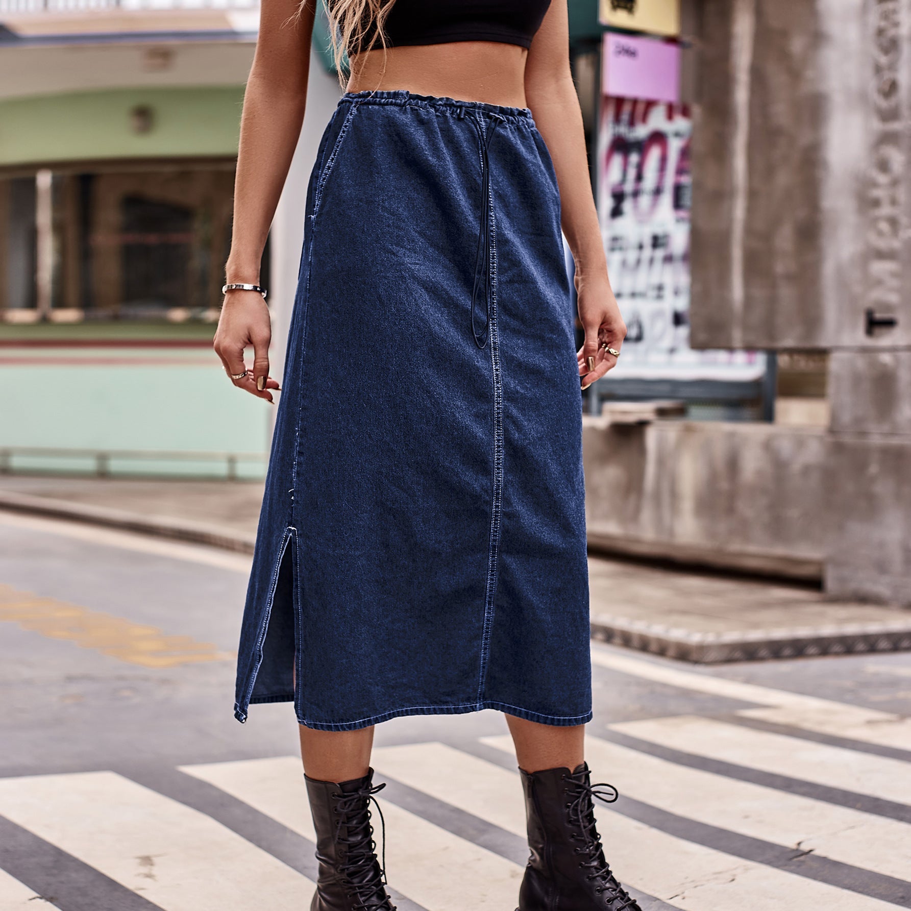 Jupe maxi en denim pour dames avec fente latérale et poches pratiques Chic und Stil-Short en jean-PARIS FEMME