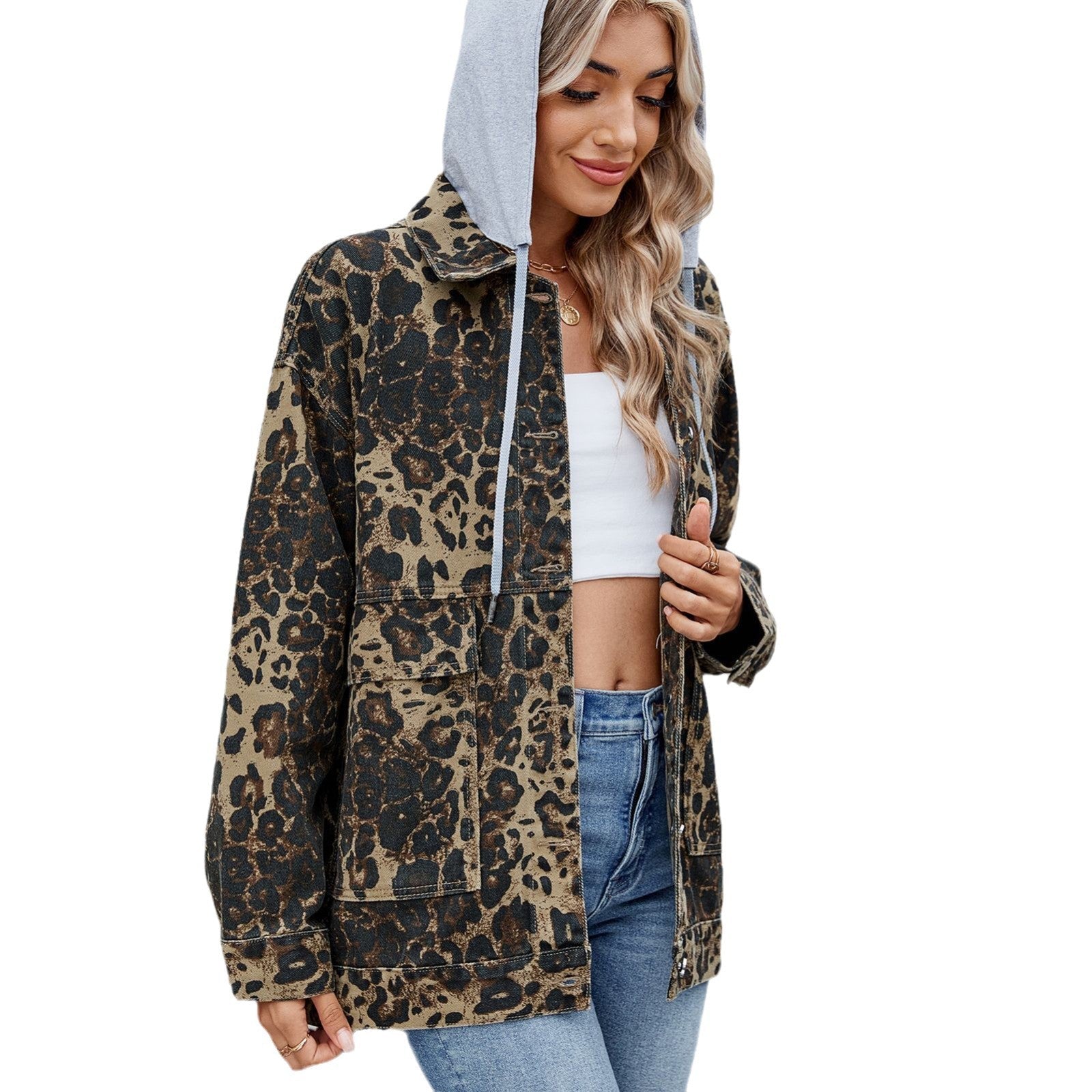 Veste en jean oversize pour femmes au design léopard moderne avec une coupe décontractée Chic und Stil-Jeans Outfit-PARIS FEMME