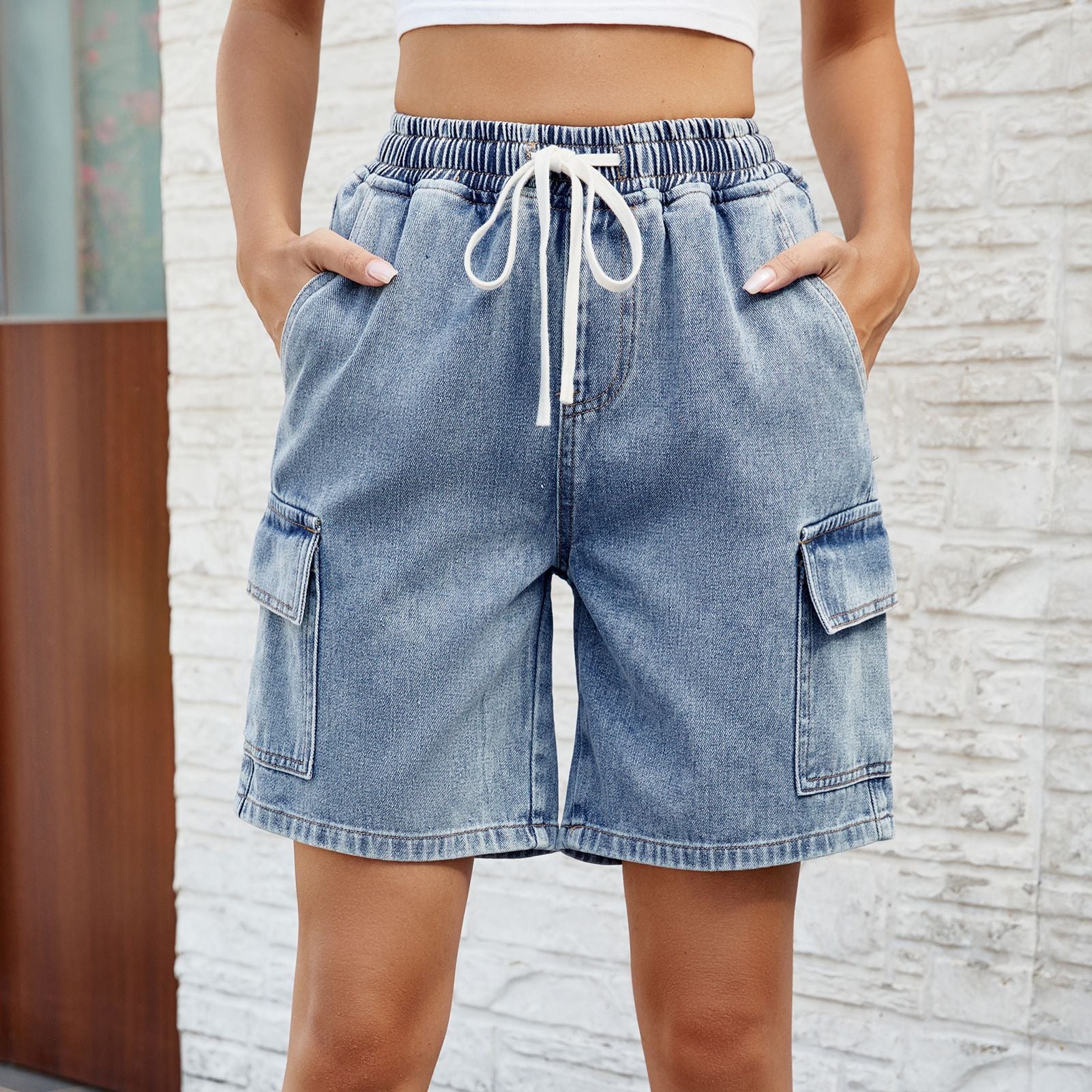 Shorts cargo femme avec taille élastique et poches latérales pratiques Chic und Stil-Short en jean-PARIS FEMME