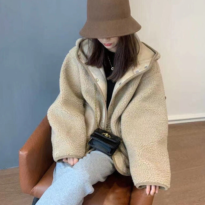Veste à capuche femme imitation agneau oversize coupe flatteuse automne hiver