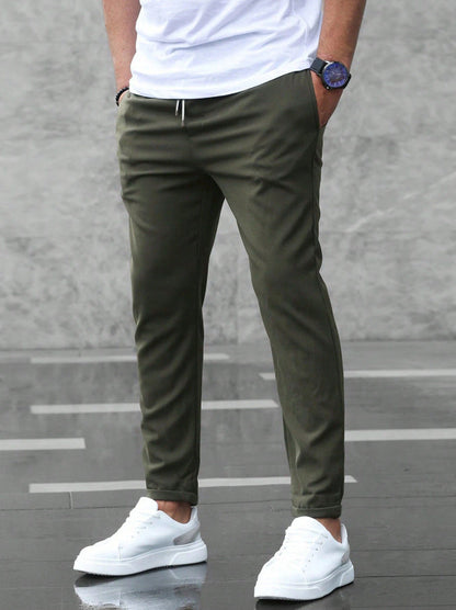 Pantalon homme stretch coupe effilée infroissable disponible en plusieurs coloris