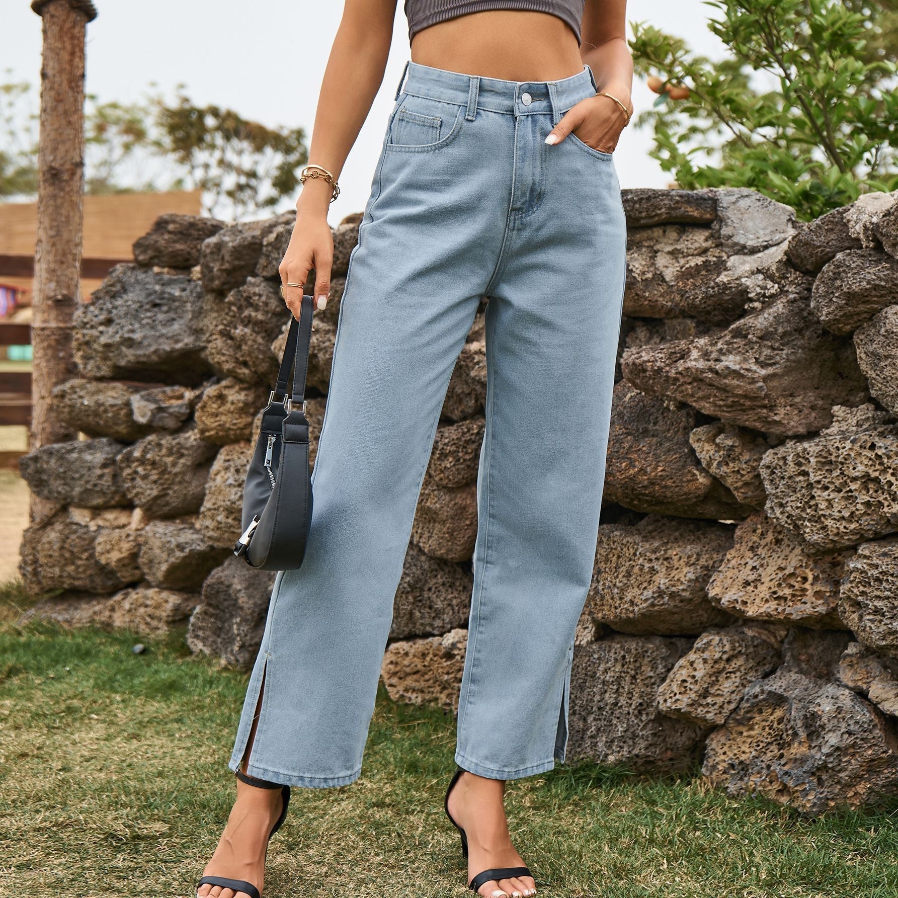 Jeans taille haute pour femmes avec jambe droite et poches latérales Chic und Stil-Jeans-PARIS FEMME