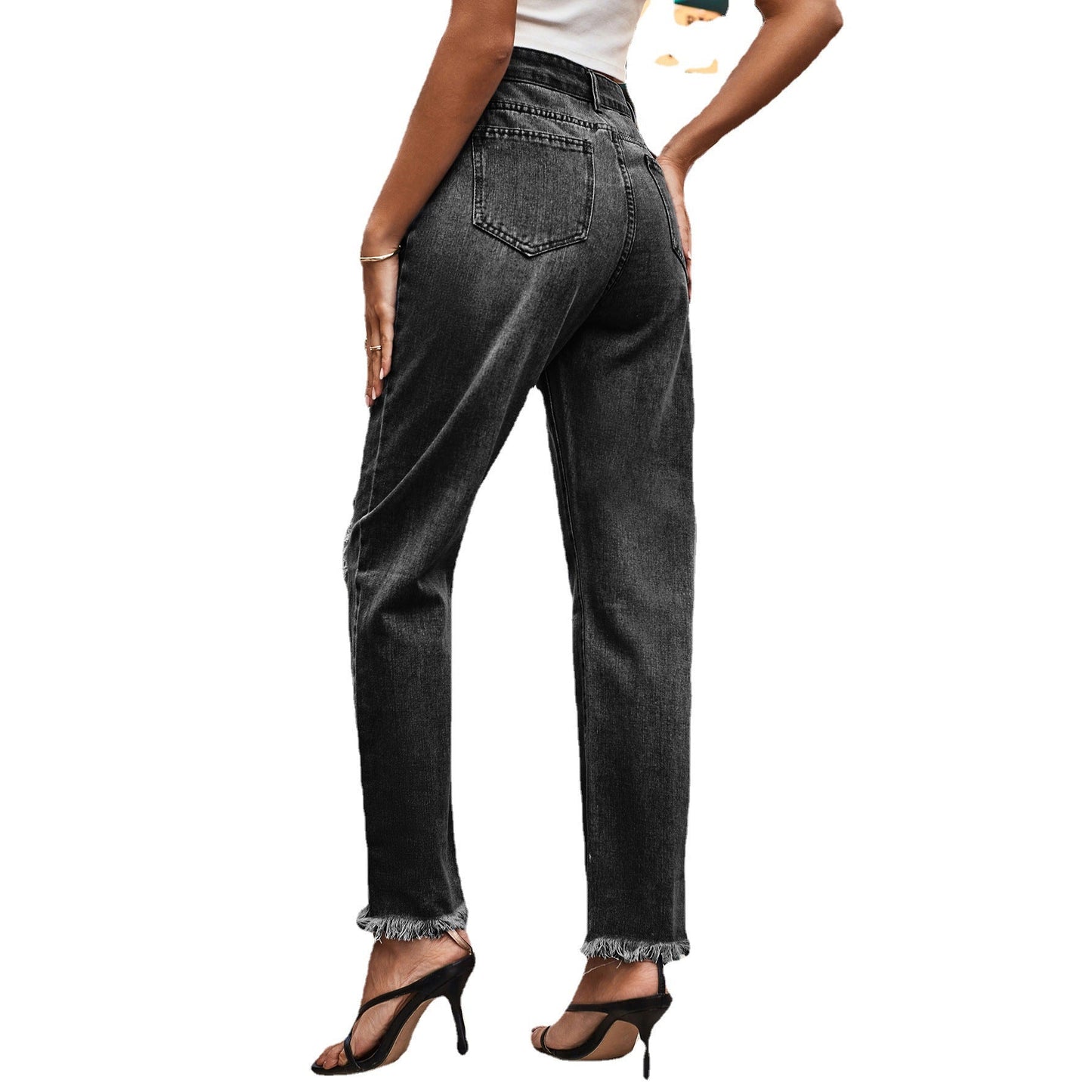Jeans détruits pour femmes dans une coupe boyfriend moderne avec des détails effilochés Chic und Stil-Jeans-PARIS FEMME