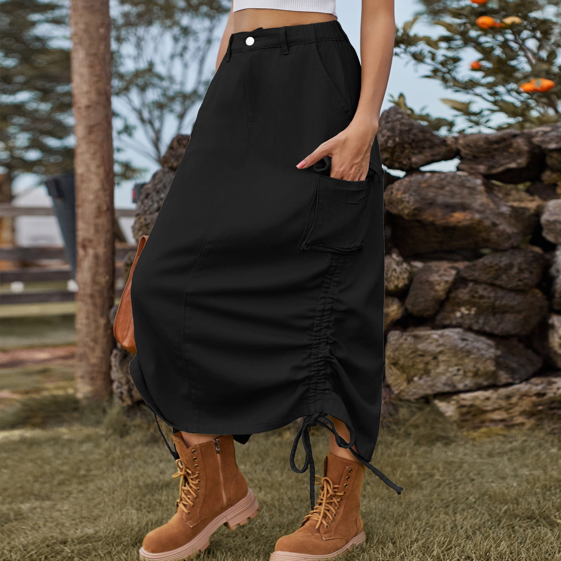 Jupe cargo pour femme avec taille réglable et poches latérales pratiques Chic und Stil-Short en jean-PARIS FEMME