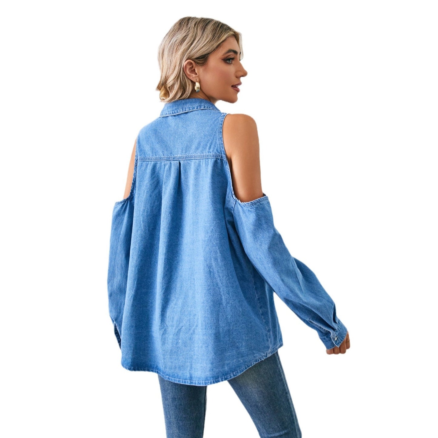 Chemise en denim pour femmes avec des manches raglan et des poches poitrine Chic und Stil-Jeans Outfit-PARIS FEMME