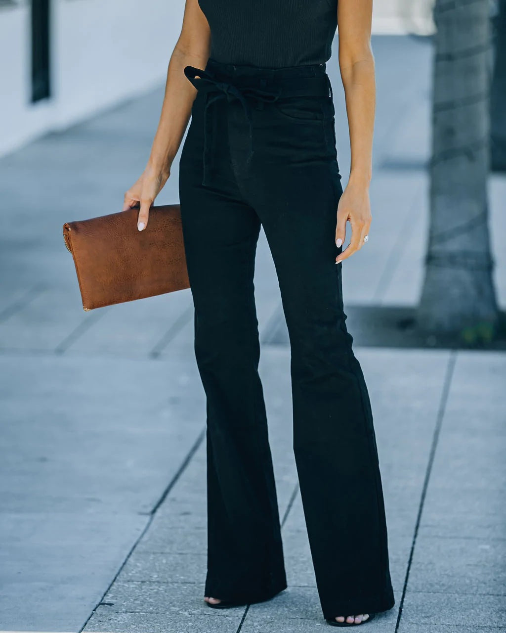 Jeans taille haute pour femmes avec ceinture à nouer Chic und Stil-Jeans-PARIS FEMME