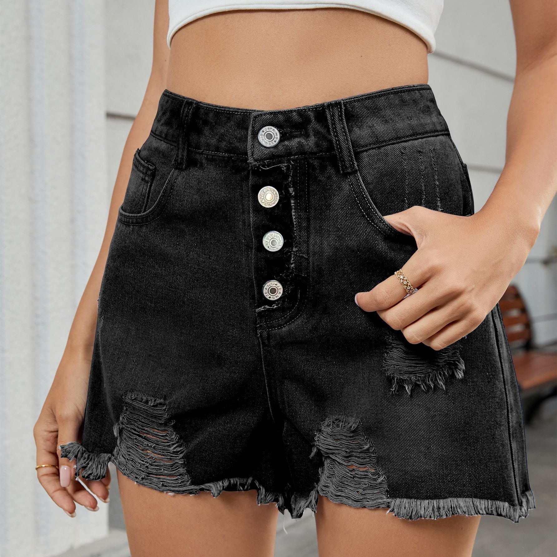 Shorts en denim pour femmes avec un design Destroyed tendance et taille haute Chic und Stil-Short en jean-PARIS FEMME