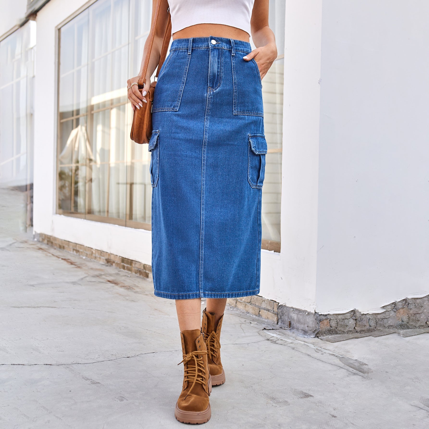 Jupe maxi cargo pour dames avec des poches latérales pratiques et une taille haute Chic und Stil-Short en jean-PARIS FEMME