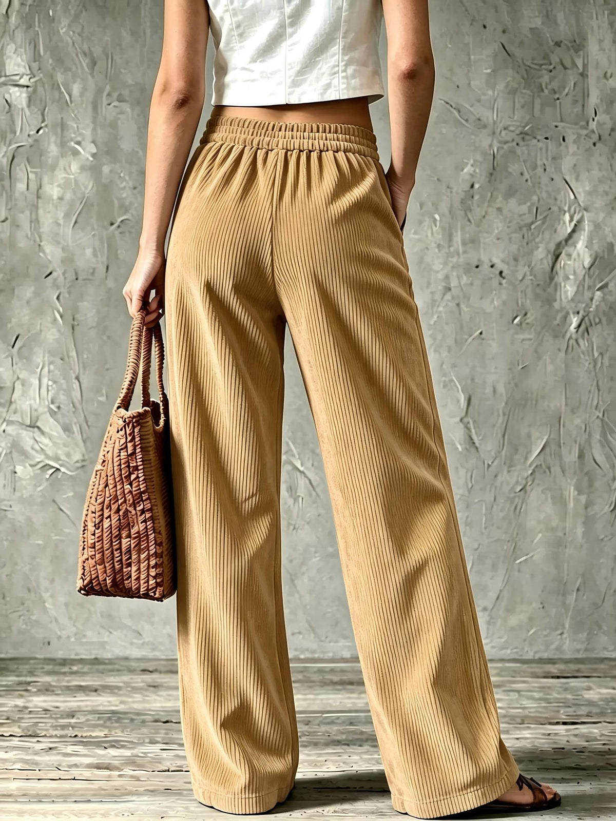 Pantalon velours côtelé femme large avec poches plaquées, style rétro