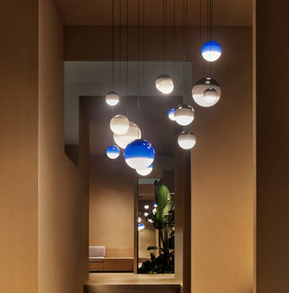 Lampe Suspendue Moderne avec Dégradé de Couleur – Économe en Énergie et Élégante