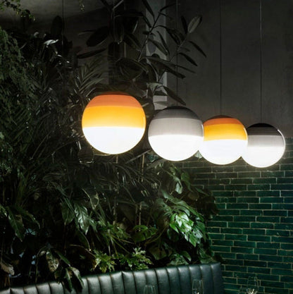 Lampe Suspendue Moderne avec Dégradé de Couleur – Économe en Énergie et Élégante