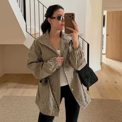 Veste femme à carreaux avec col et cordon de serrage à la taille