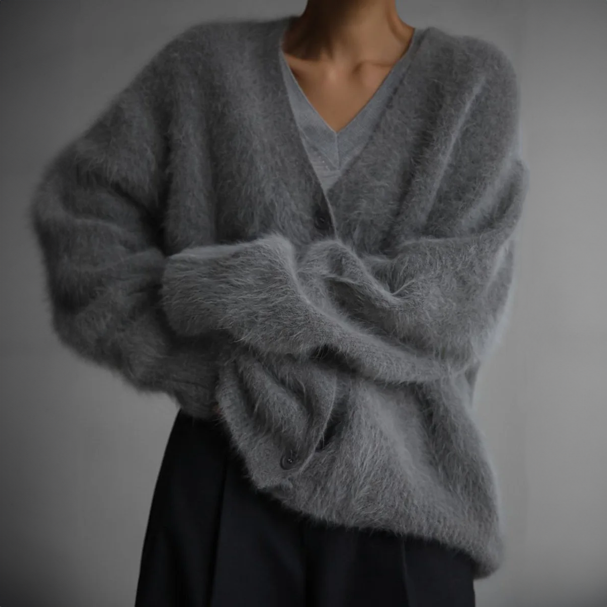 Gilet femme | Doux, aéré et ample | Encolure V, boutonnage